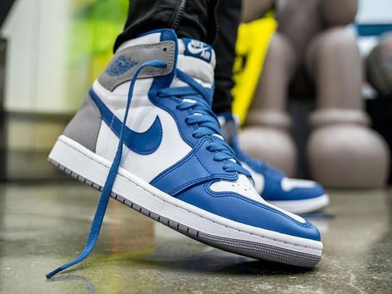 Giày thể thao nam